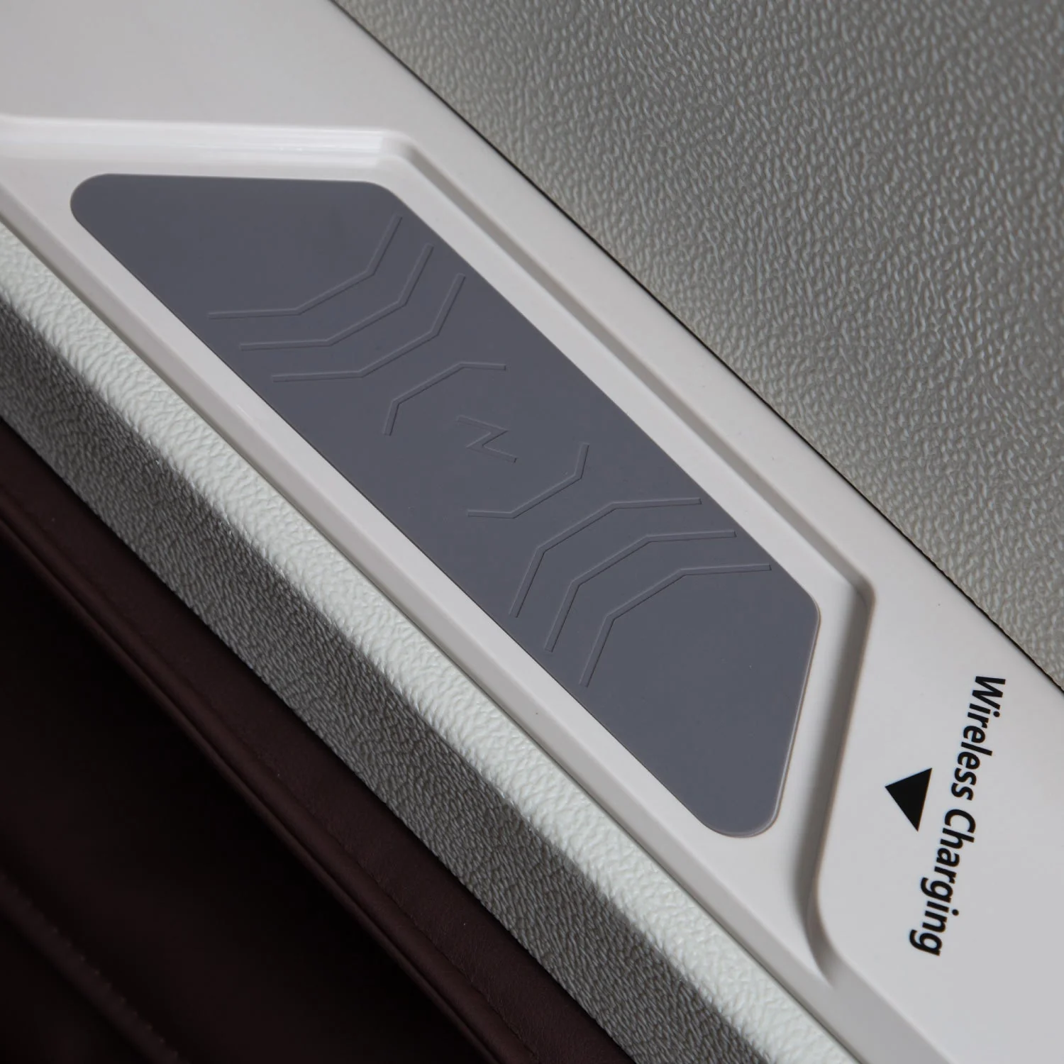 Titan V03 & Cabinet - Image 10